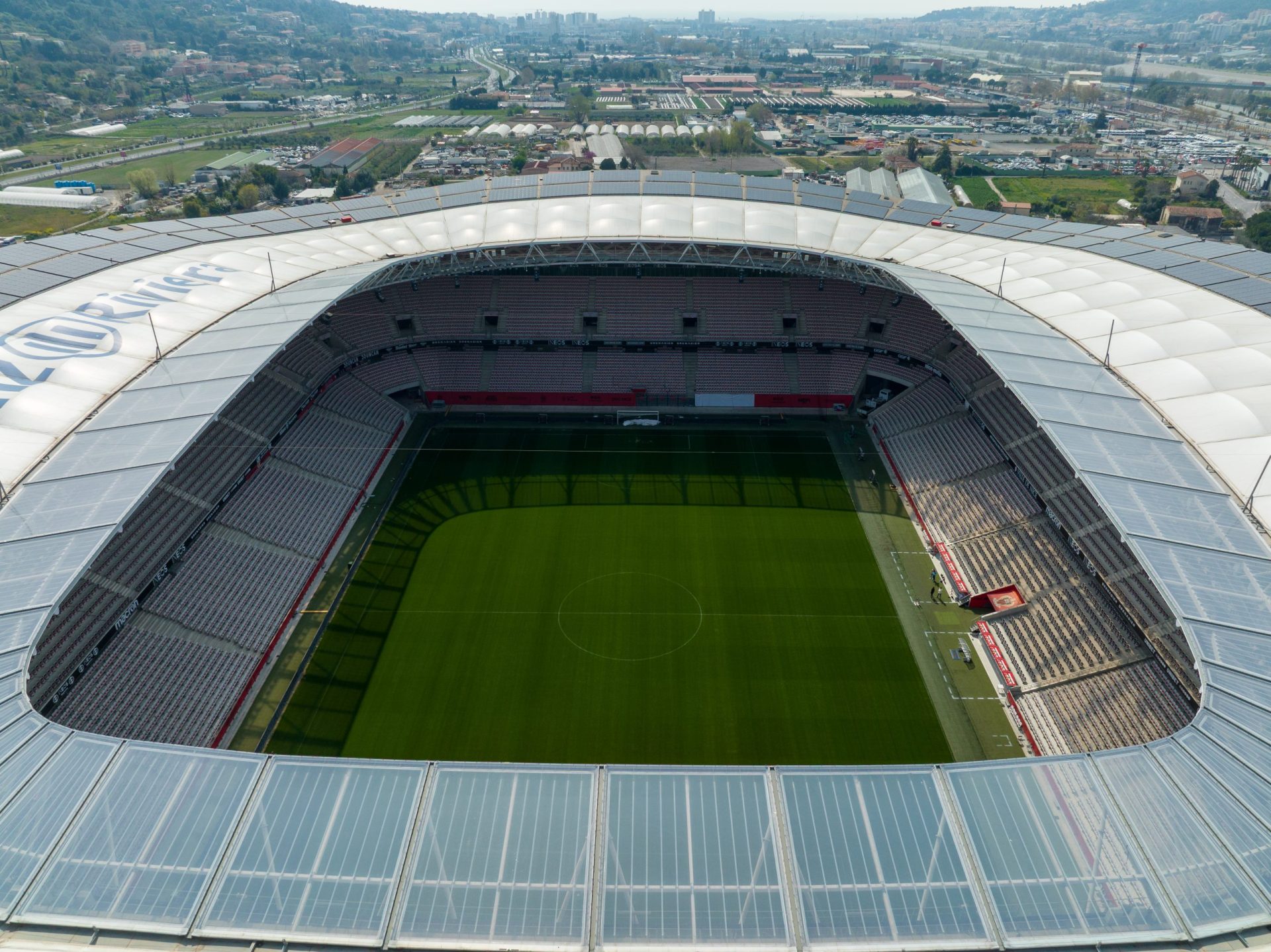 photo de l'allianz riviera à Nice prise par Drone par Ciel Mes Pixels